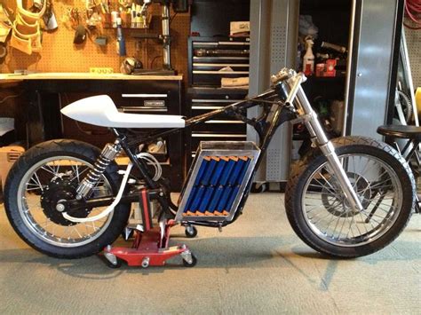 Awesome DIY Battery Pack for Electric Motorcycle - autoevolution