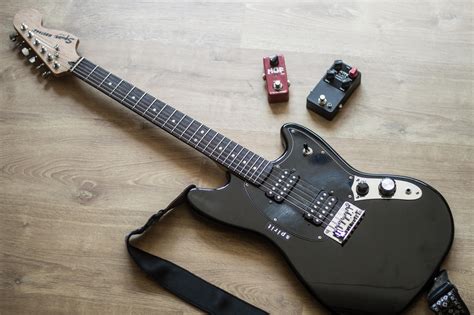 My trusty Squier bullet mustang : r/offset