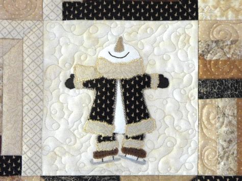 Crazy Creek Creations: Snowman Applique Quilt