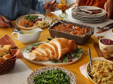 Cracker Barrel Thanksgiving dinner to go 2022: Here's what on the menu