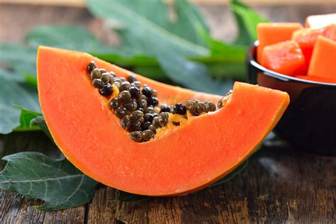 The Case of the GMO Papaya | Kansas Living Magazine