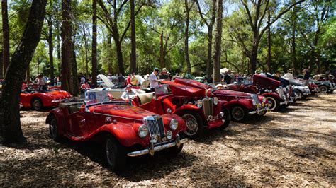 British sports cars at Mead Garden – Florida Hikes