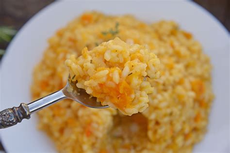 Butternut Squash Risotto is an easy side dish or entrée made with Arborio rice, crisp white ...