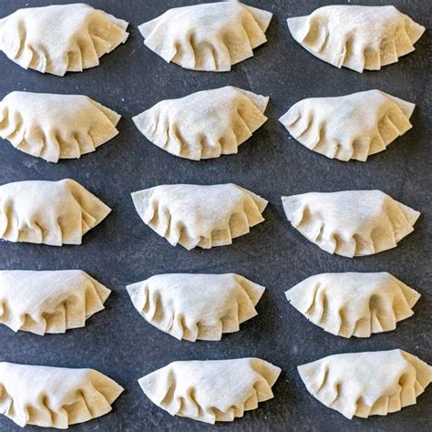 Gyoza Recipe (Japanese Dumplings) - Momsdish