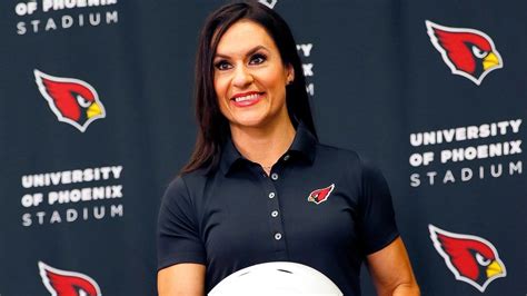 Jen Welter introduced as first female NFL coach