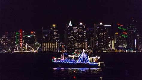 46th Annual San Diego Bay Parade of Lights Christmas Boat Timelapse - YouTube