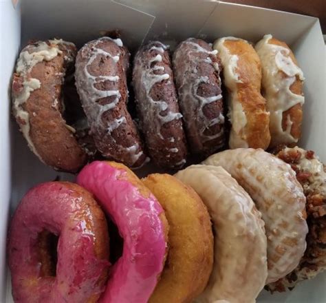 THE HOLY DONUT - SCARBOROUGH - Updated 2024 Restaurant Reviews, Photos ...