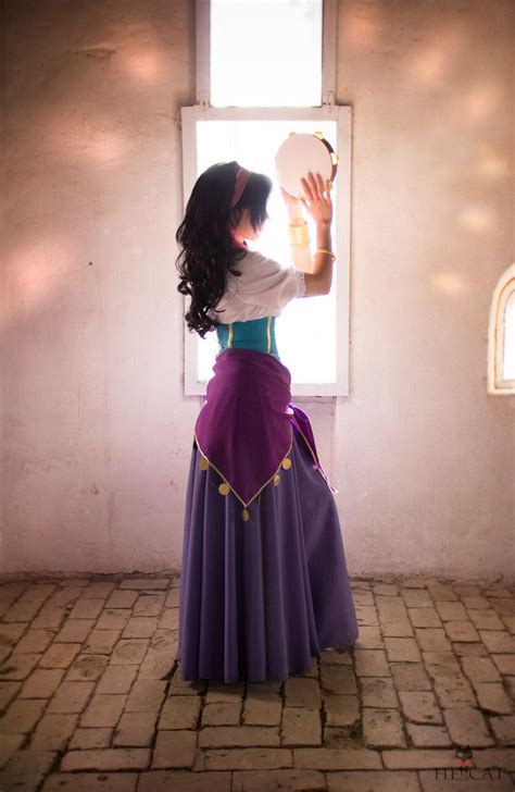 Esmeralda by Rameiko.deviantart.com Costume Esmeralda, Esmeralda ...