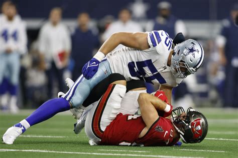 'Question Mark?' Dallas Cowboys Reveal LB Leighton Vander Esch Injury Update - FanNation Dallas ...