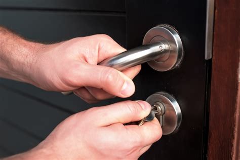 Guide to the best locks for your doors and front door | RACV