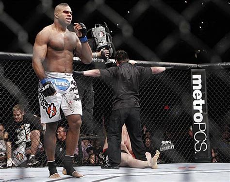 UFC 141: Brock Lesnar vs. Alistair Overeem - Los Angeles Times