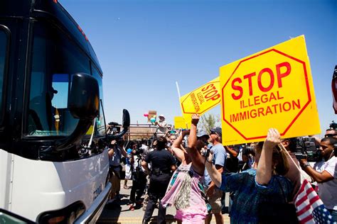 Murrieta Braces for More Immigration Protests - NBC News