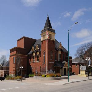 Gravenhurst Opera House | Bike Cottage Country