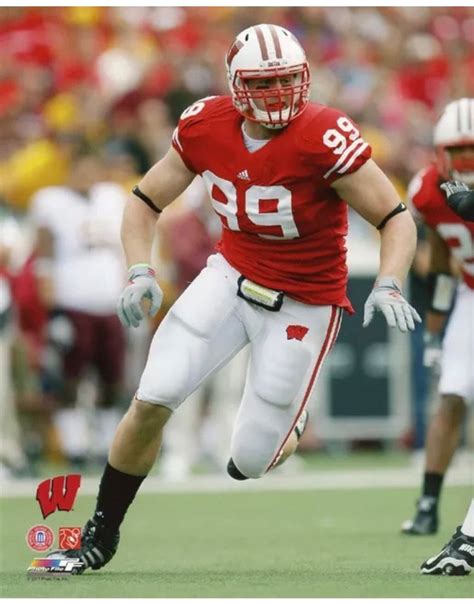 JJ Watt - Wisconsin | Football helmets, Jj watt wisconsin, Football