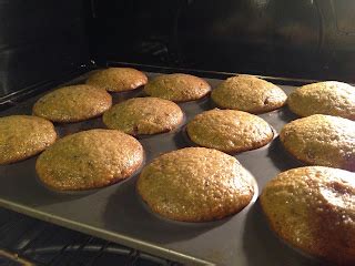 The Comforting Vegan : Vegan Sticky Toffee Pudding Cupcakes