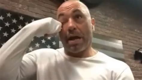 Mens Mag Daily Joe Rogan Tears Up Telling Jordan Peterson a Fear Factor ...