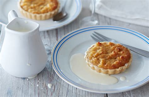 Individual treacle tarts | Tesco Real Food