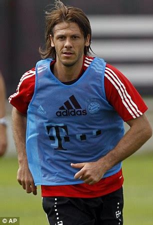 Chelsea want Bayern Munich defender Martin Demichelis, claims player's ...