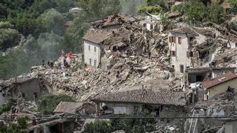 Devastating Photo From Earthquake In Italy Captures Just How Bad The ...