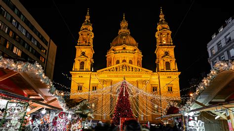 Christmas markets in Budapest| Visit Hungary | Visit Budapest