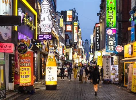 1,300+ Seoul Korea Nightlife Stock Photos, Pictures & Royalty-Free Images - iStock