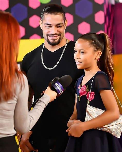 Aww I love seeing this side of Roman | Wwe superstar roman reigns, Roman reigns daughter, Roman ...