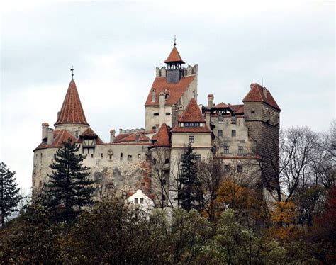 The World's Scariest Castles - Five Castles That Will Make You Go Ahh!