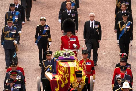 National Rail warns mourners against traveling from London to Windsor ...