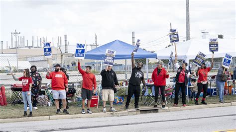 UAW strike has already cost the US economy $1.6B | Fox Business