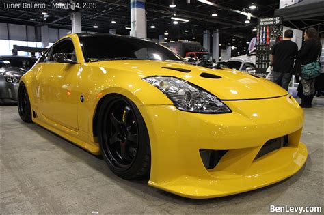 Yellow Nissan 350Z - BenLevy.com