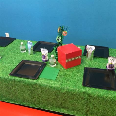 Minecraft table decor Turntable, The Help, Minecraft, Table Decorations ...