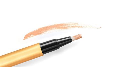 7 Best Concealer For Dry Skin - ReenaSidhu