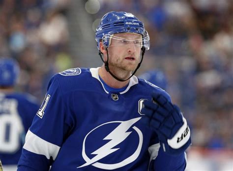 Tampa Bay Lightning's Steven Stamkos to Have Surgery