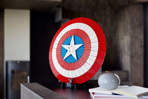 LEGO reveals a 3128-piece Captain America's Shield! (76262) - Jay's ...