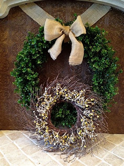 Garage Sales R Us: DIY Wreath Tutorial