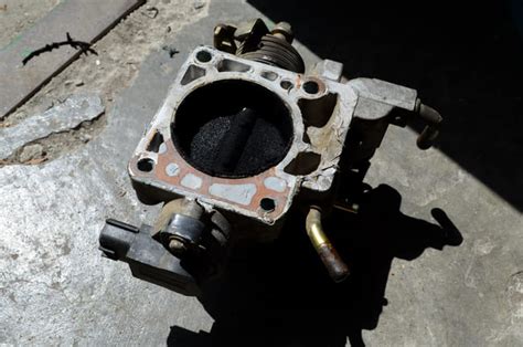 Throttle body - cause, symptoms and repair of a defect - cartipsandmore.com