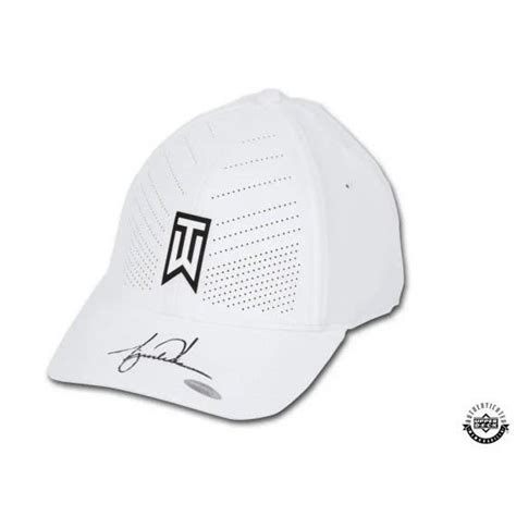 Tiger Woods Autographed Nike AeroBill Heritage86 TW White Golf Cap