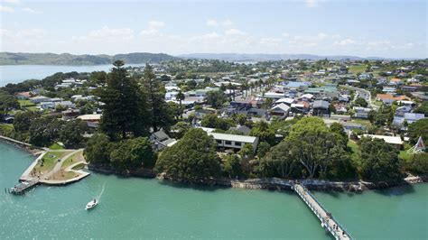 Raglan named a Finalist for NZ’s Most Beautiful Small Town