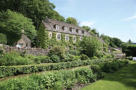 THE SWAN HOTEL (AU$253): 2023 Prices & Reviews (Bibury, England) - Photos of Hotel - Tripadvisor