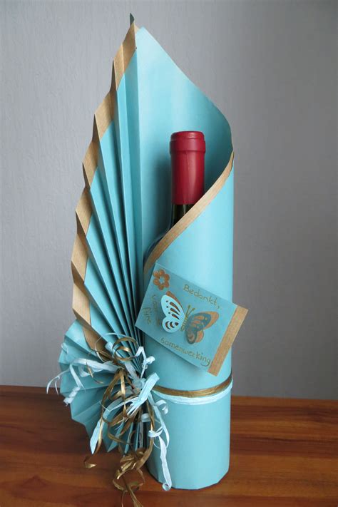 Signature bottle gift wrapping by Neelam Meetcha - The Gift Wrapping Expert - MyKingList.c ...