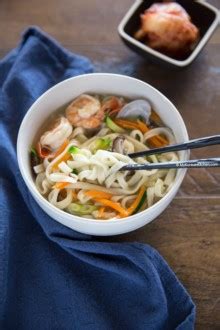 Kalguksu (Korean Knife Cut Noodle Soup) - My Korean Kitchen