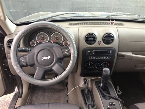 2006 Jeep Liberty - Interior Pictures - CarGurus