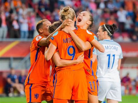 Women EURO » News » Netherlands sink England, face Denmark in final