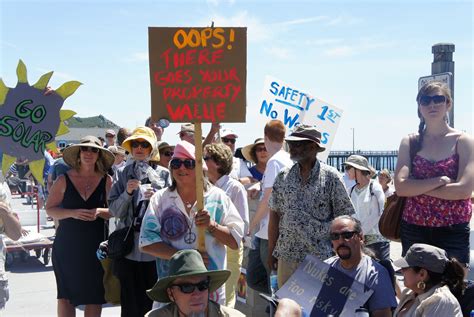 Shut Down Diablo Canyon Nuclear Reactor! Protest on the Beach Pt.II : Indybay