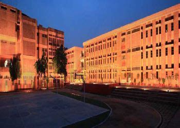 Air Force Bal Bharti School, New Delhi - Admissions 2019, Fee Structure