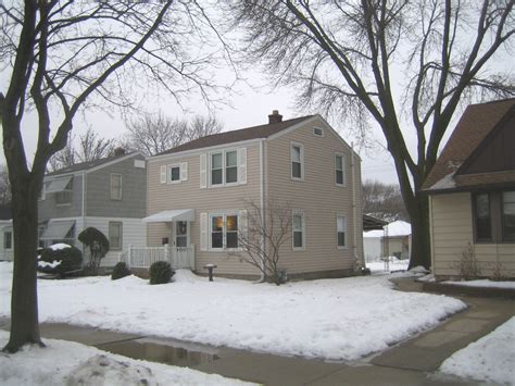 House Confidential: Chris Larson’s Simple Colonial Home » Urban Milwaukee