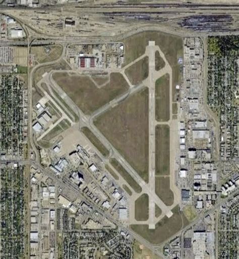 about Airport Planning: Closing an airport - Edmonton City Centre Airport