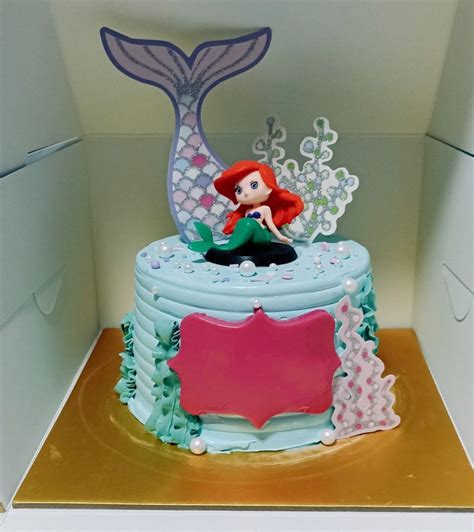 Mermaid Ariel Cake, Food & Drinks, Homemade Bakes on Carousell