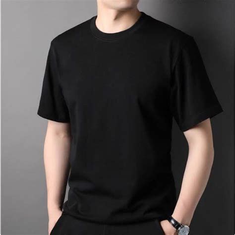 Plain Black T Shirt, Men's Fashion, Tops & Sets, Tshirts & Polo Shirts on Carousell