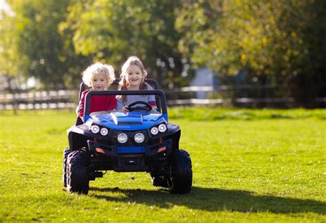 How to choose a Powered Ride-On toy for the Holidays | Best Buy Blog